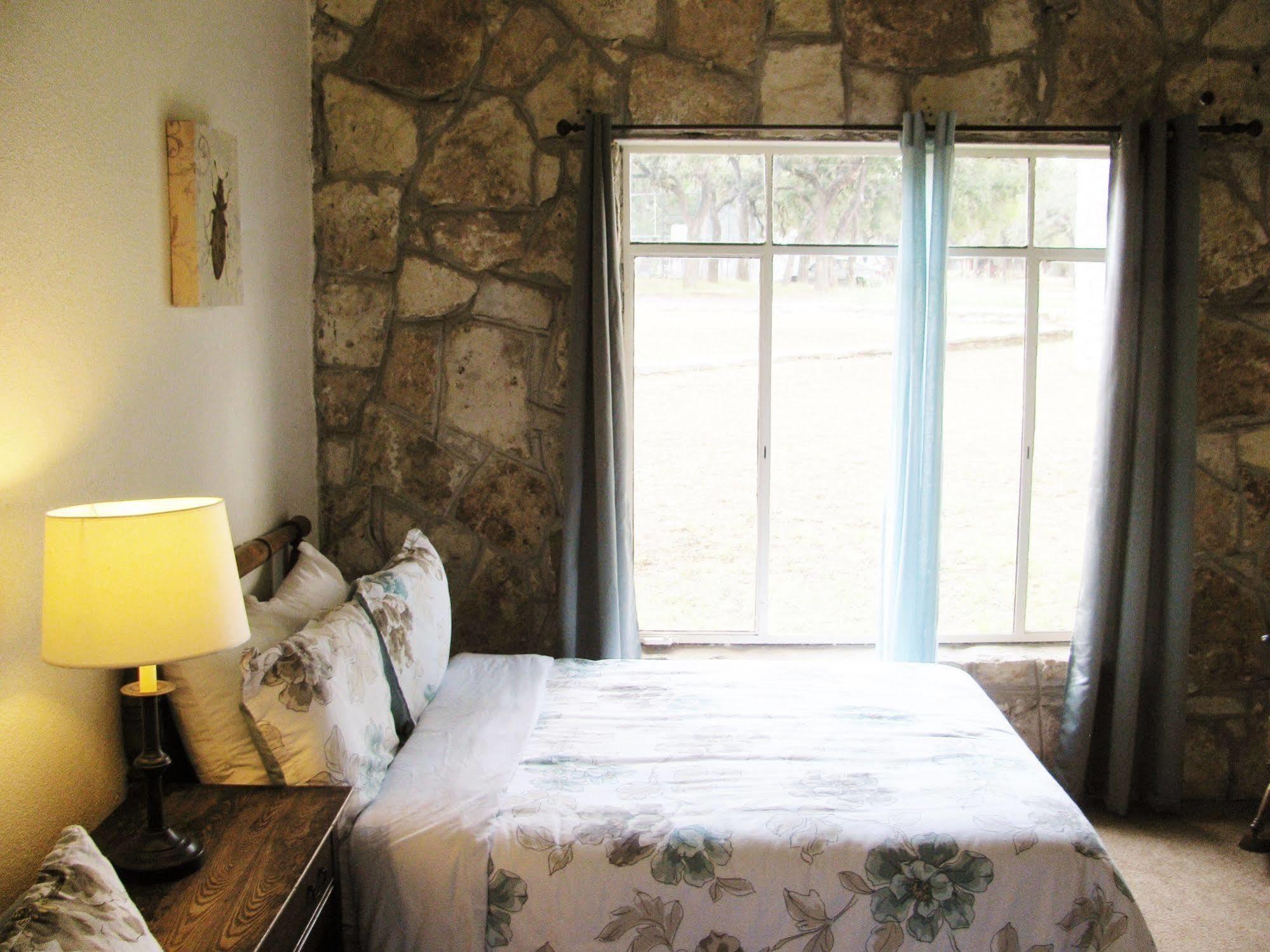 The Lodge At Cypress Falls Wimberley Eksteriør billede