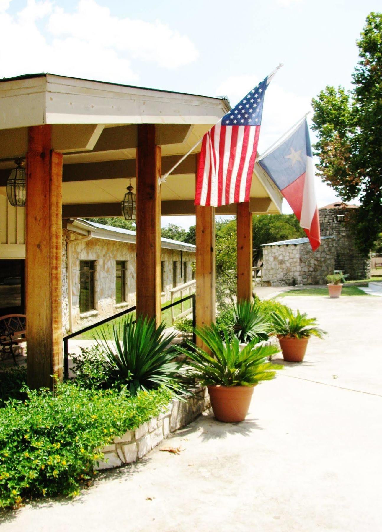 The Lodge At Cypress Falls Wimberley Eksteriør billede
