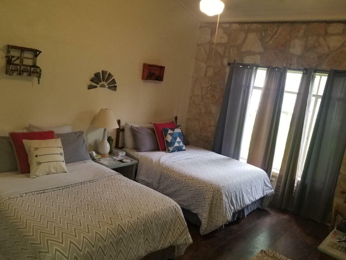 The Lodge At Cypress Falls Wimberley Eksteriør billede